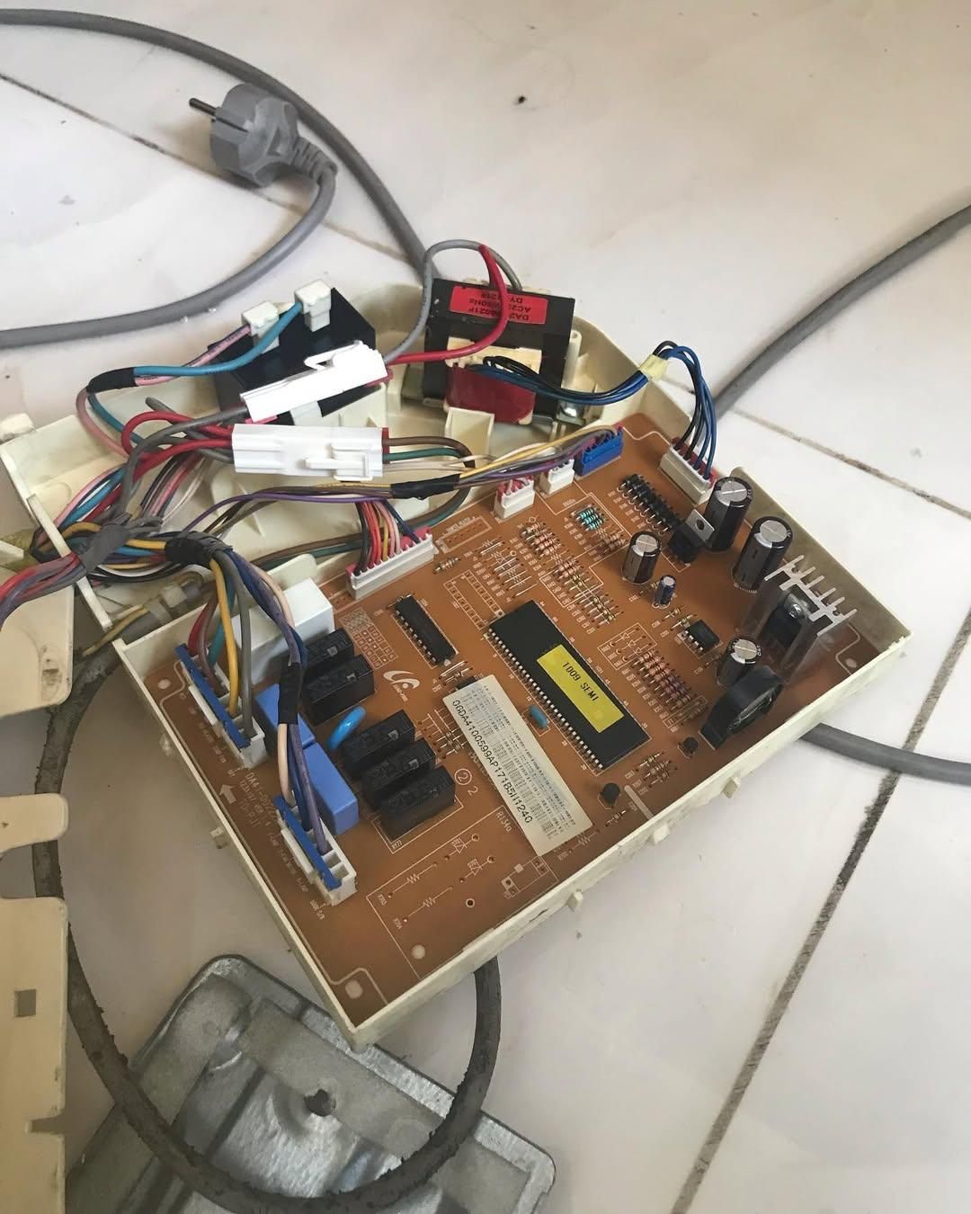 تعمیرات تخصصی سردخانه. یخچال فریزر صنعتی و خانگی|خدمات پیشه و مهارت|هشتگرد, هشتگرد قدیم|دیوار