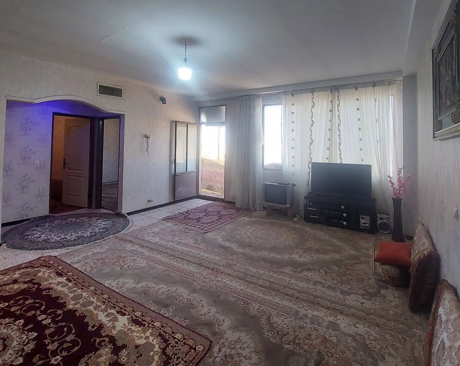 آپارتمان ۹۰متری ۲خوابه با پارکینگ / لوکیشن خ برزگر|فروش آپارتمان|محمدشهر, سیدآباد|دیوار