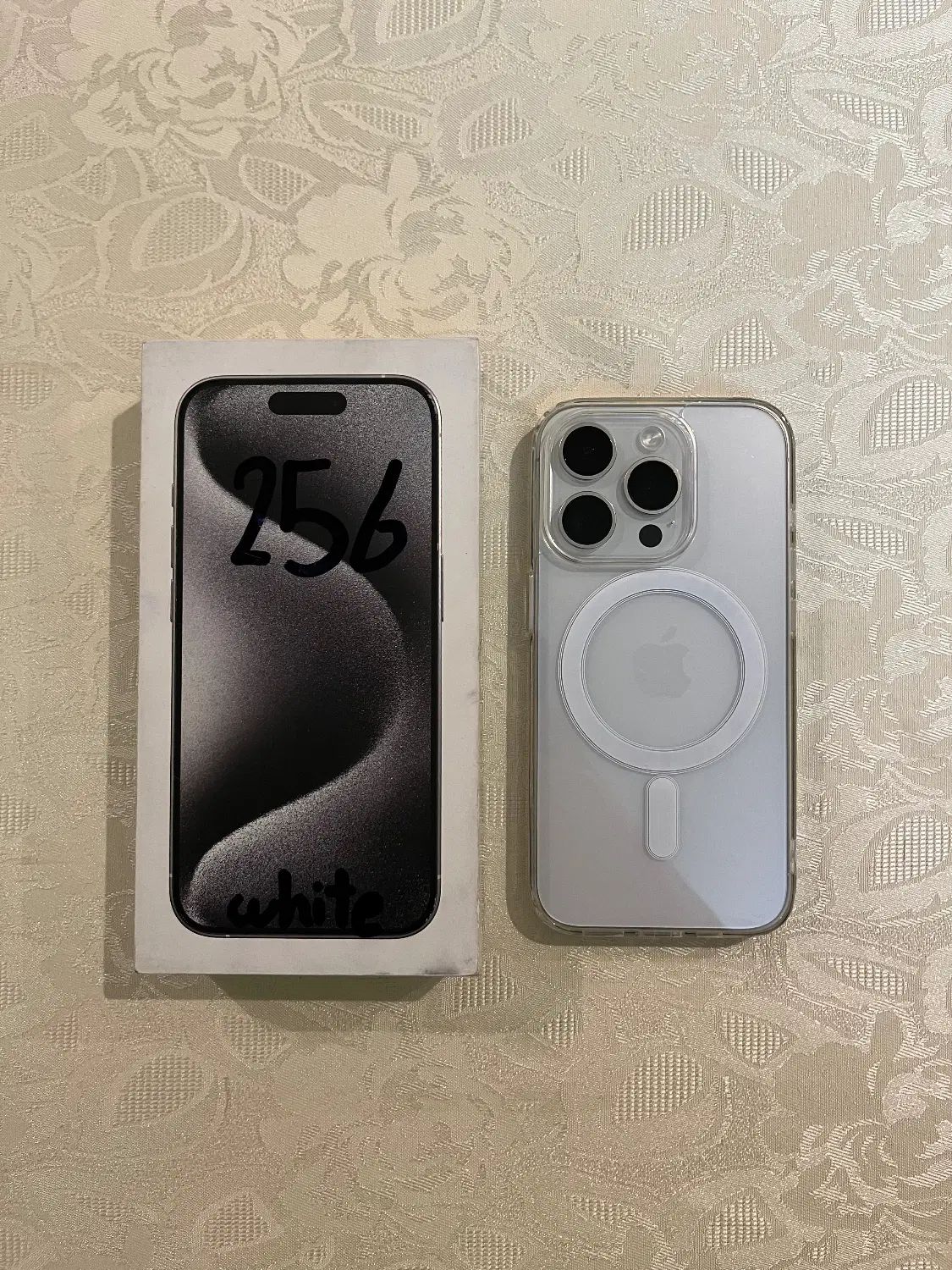 گوشی ایفون 15pro white 256 ZAA 100% بدون نقطه و خط|موبایل|تهران, پاسداران|دیوار