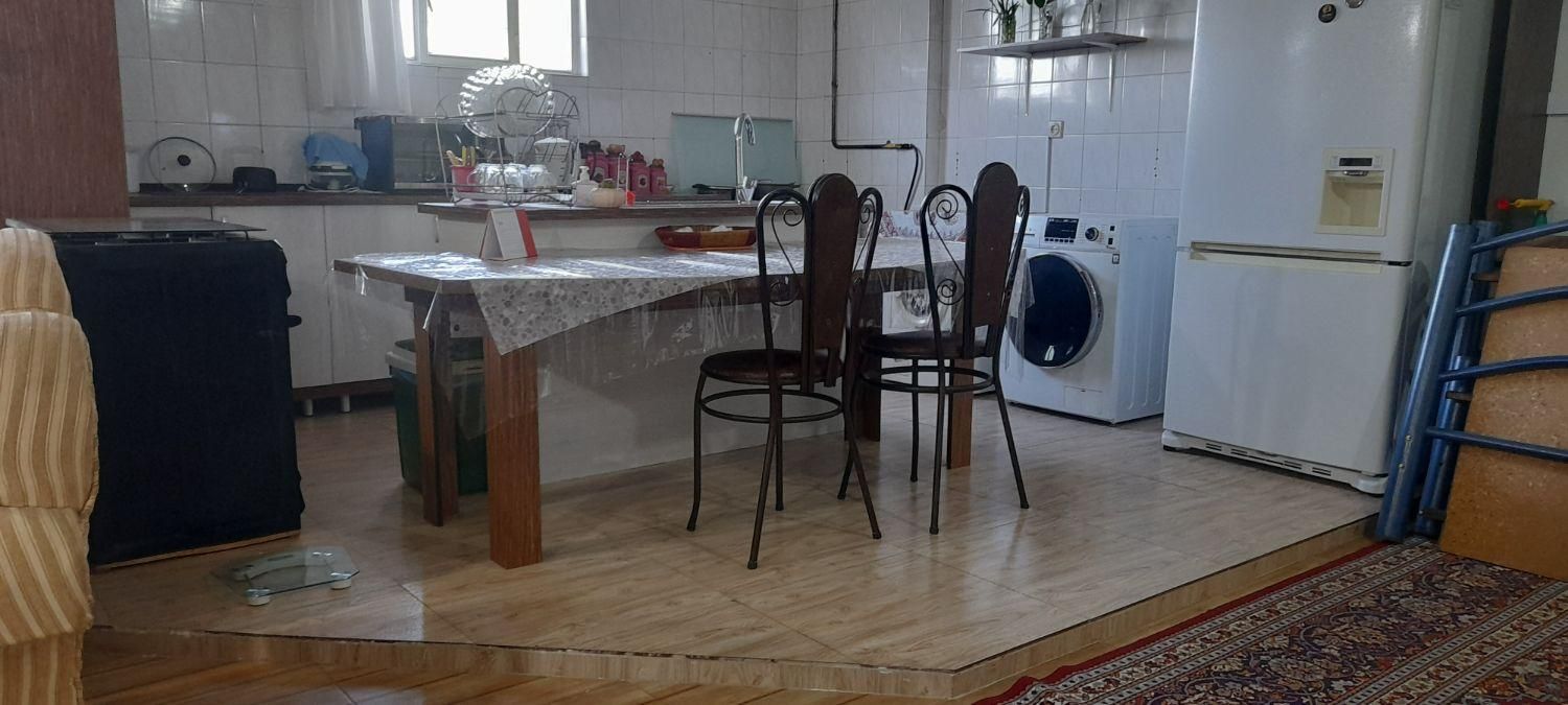 فروش اپارتمان ۱۱۳ متری اقبال خ رجایی|فروش آپارتمان|شاهین‌شهر, اقبال لاهوری|دیوار