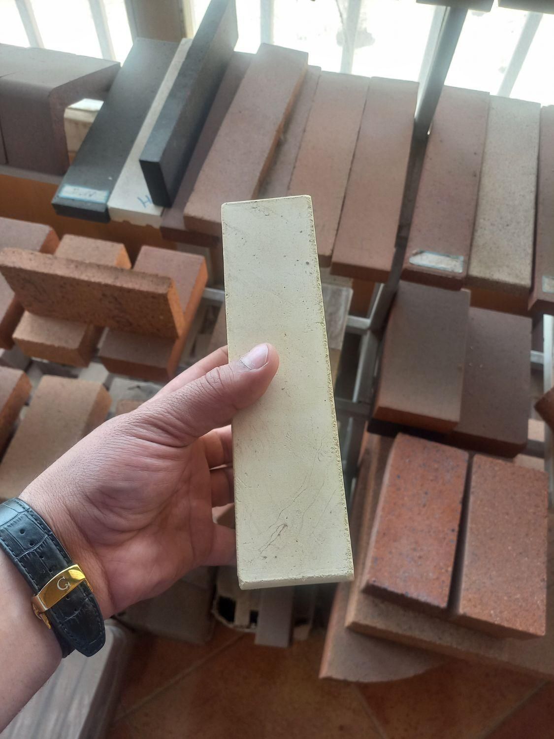 ** آجر سه سانتی رسی زرد قدیمی|مصالح و تجهیزات ساختمان|تهران, هروی|دیوار