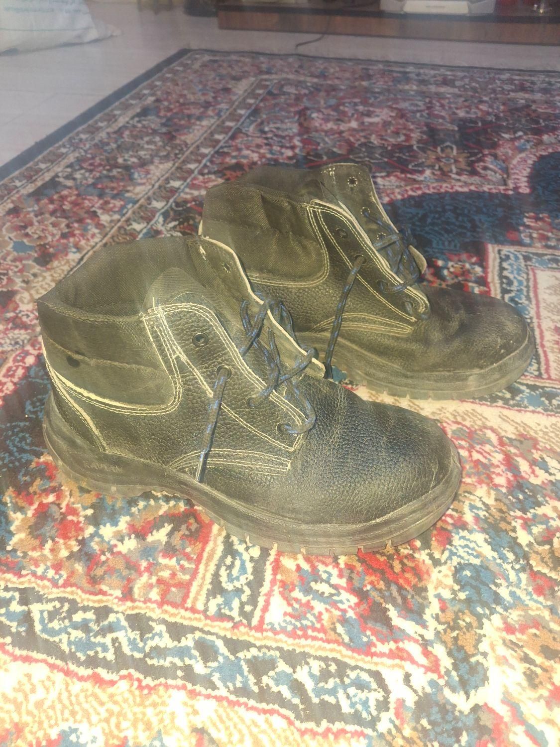 کفش ایمنی طبی 41|کیف، کفش، کمربند|صفادشت, |دیوار