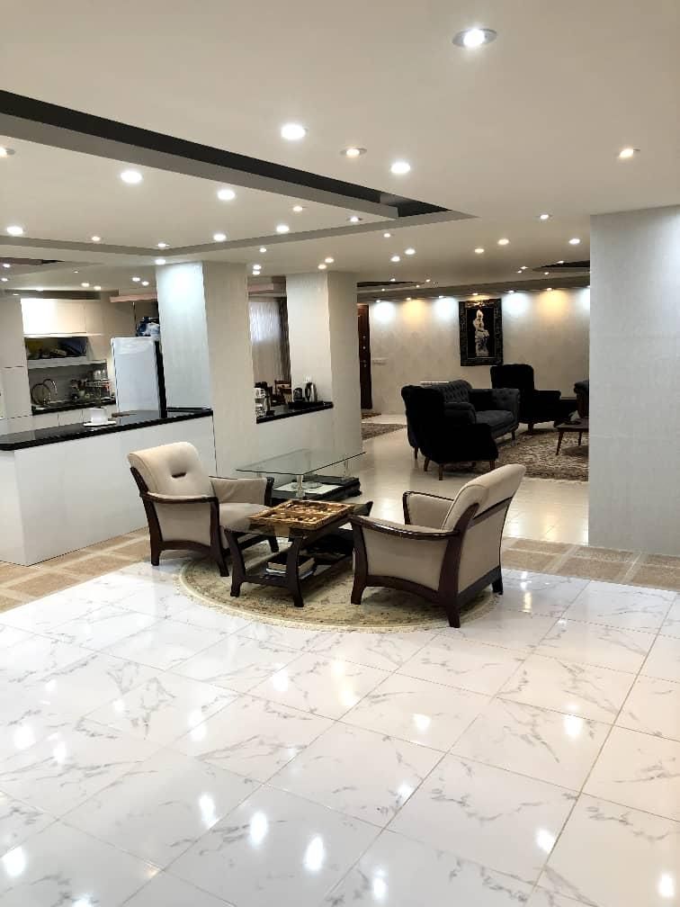 ۵۰۰ متر تجاری بر آزادی ۹|فروش مغازه و غرفه|ایلام, |دیوار