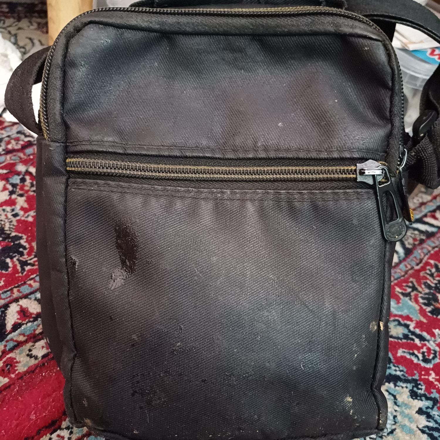 گم شده|اشیا|شیراز, گلکوب|دیوار