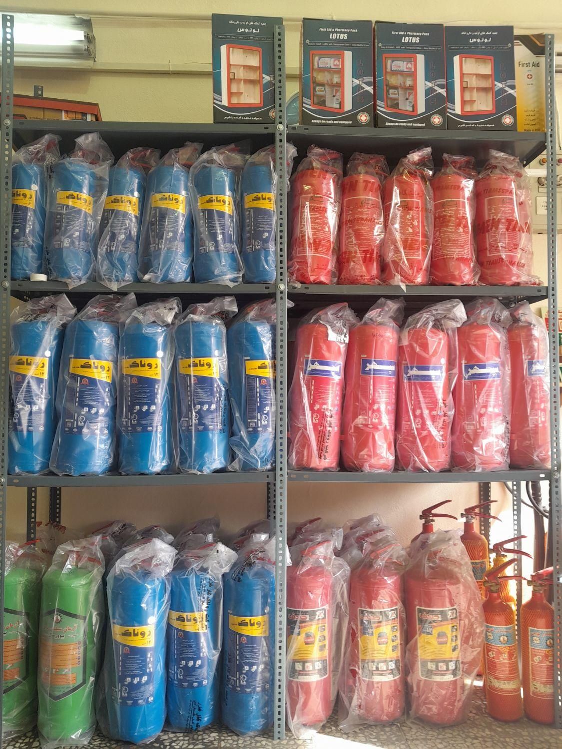 شارژ وفروش انواع کپسول های آتش‌نشانی|ابزارآلات|پردیس, کمرد|دیوار