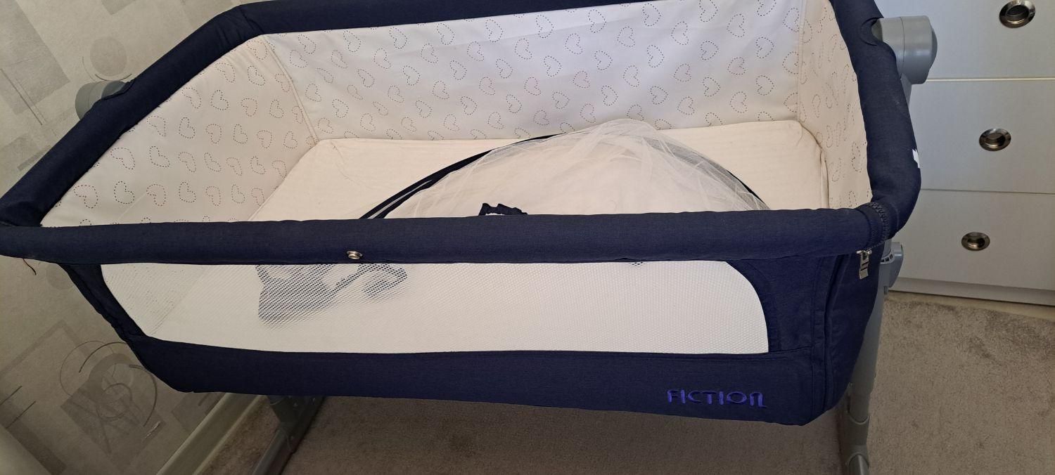 تخت کنار مادر فیکشن|تخت و صندلی بچه|شاهرود, |دیوار