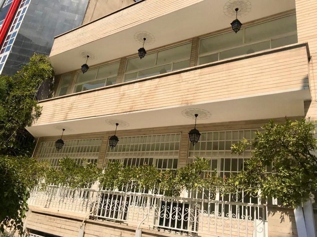 ویلایی بی نظیر - امیرآباد شمالی (کردستان)- ۴۰۰ متر|فروش زمین و ملک کلنگی|تهران, امیرآباد|دیوار