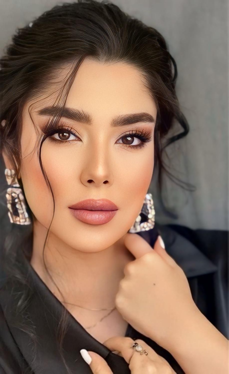 میکاپ شنیون حرفه ای فقط 800 تومن با آموزش مدرک فنی|خدمات آرایشگری و زیبایی|فردیس, فردیس|دیوار