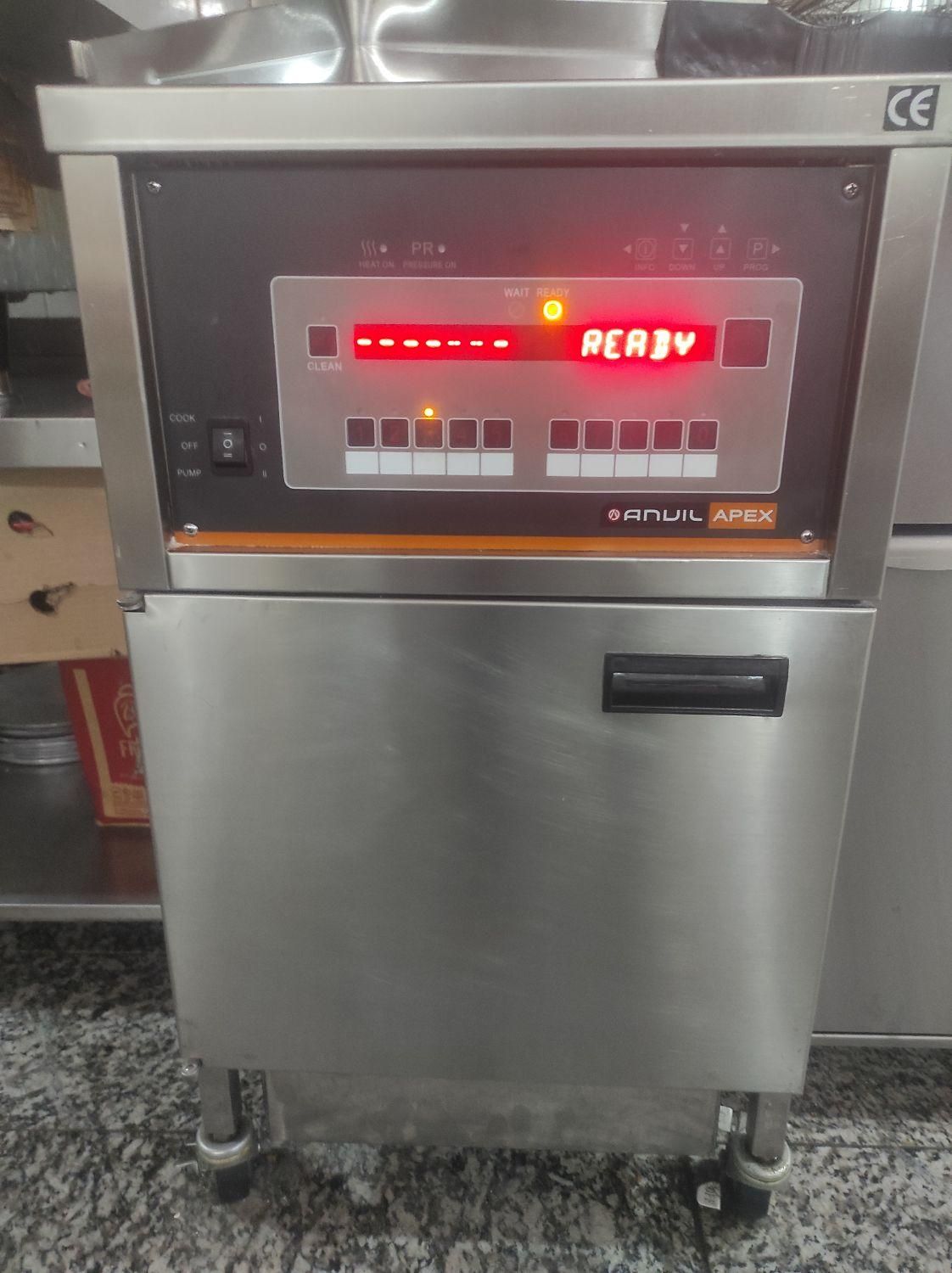 واگذاری امتیاز و وسایل فست فود|کافیشاپ و رستوران|اصفهان, خانه اصفهان|دیوار