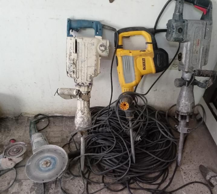 تخریب کندن کاری خرده کاری کلی وجزیی|خدمات پیشه و مهارت|زنجان, |دیوار