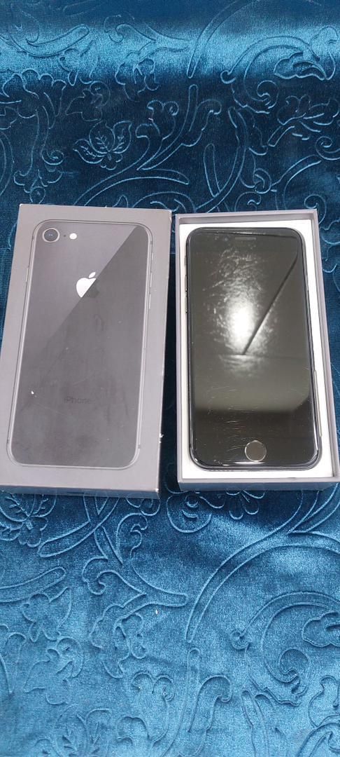 اپل iPhone 8 با حافظهٔ ۶۴ گیگابایت|موبایل|تهران, مولوی|دیوار