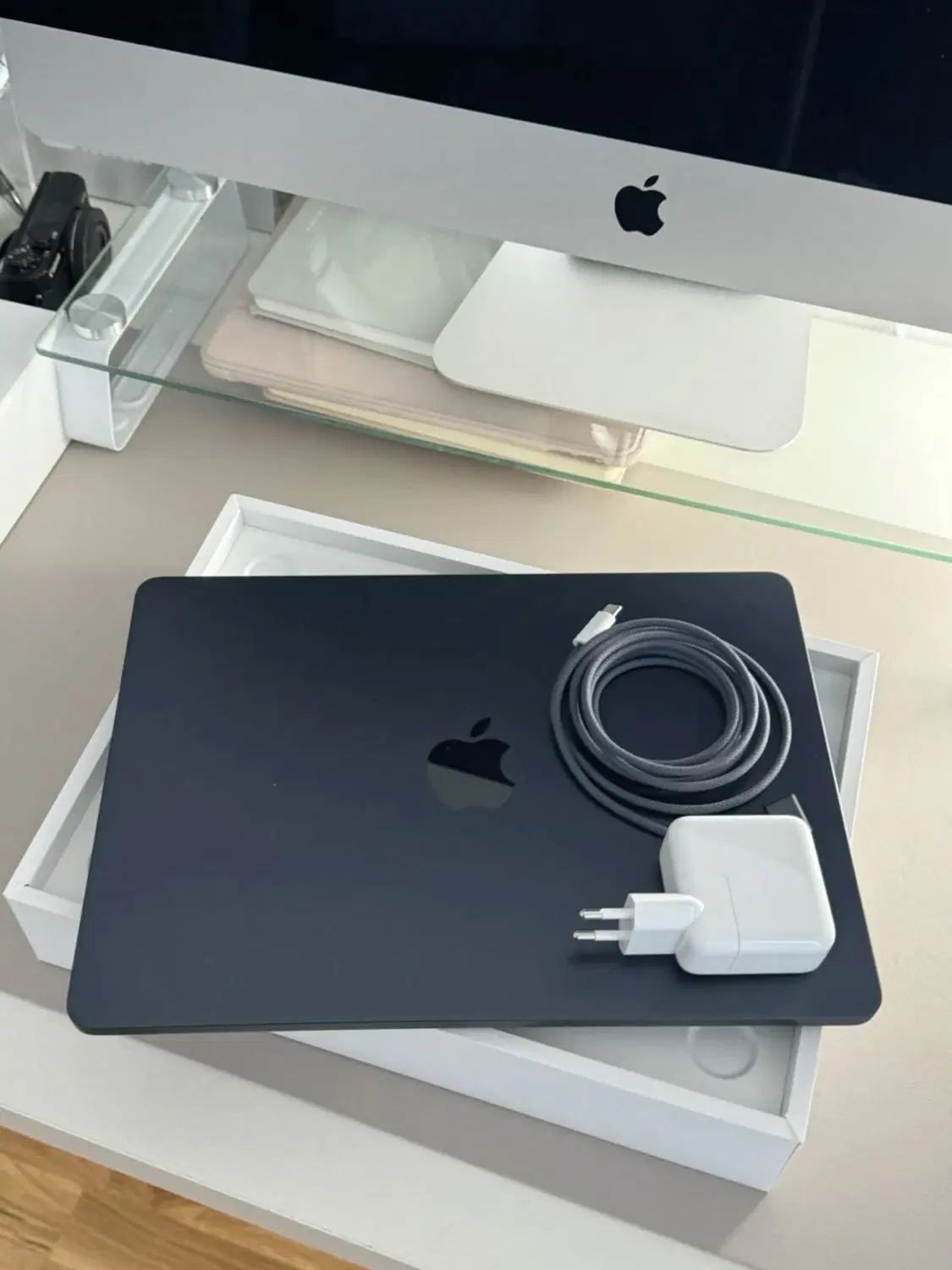 معاوضه با ایپد و مک بود MacBook air m4|رایانه همراه|اصفهان, مفتح|دیوار