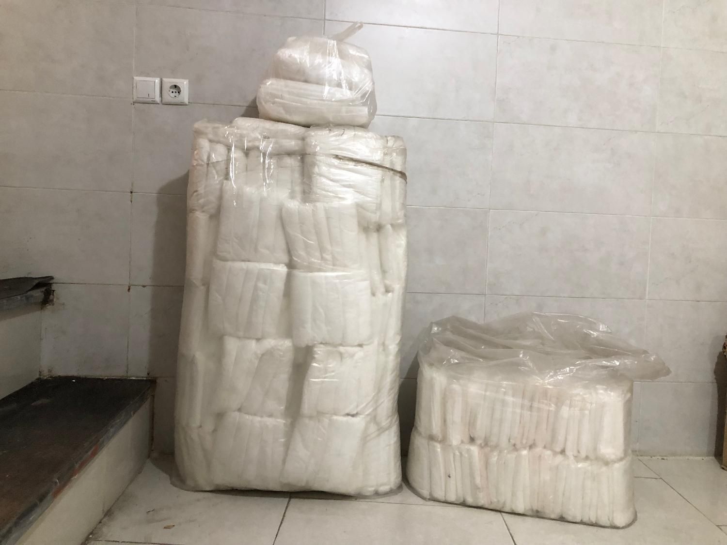 روتختی و روبالشی یکبار مصرف|رختخواب، بالش، پتو|تبریز, |دیوار