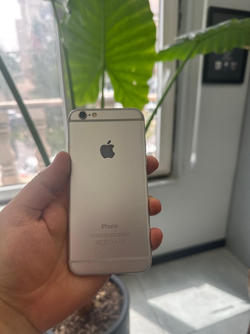 اپل iPhone 6 با حافظهٔ ۶۴ گیگابایت|موبایل|مشهد, شهرک رازی|دیوار