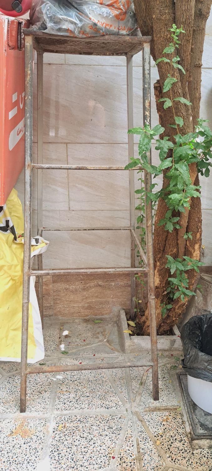 چهار پایه بسیار عالی|صندلی و نیمکت|شهریار, شهریار|دیوار