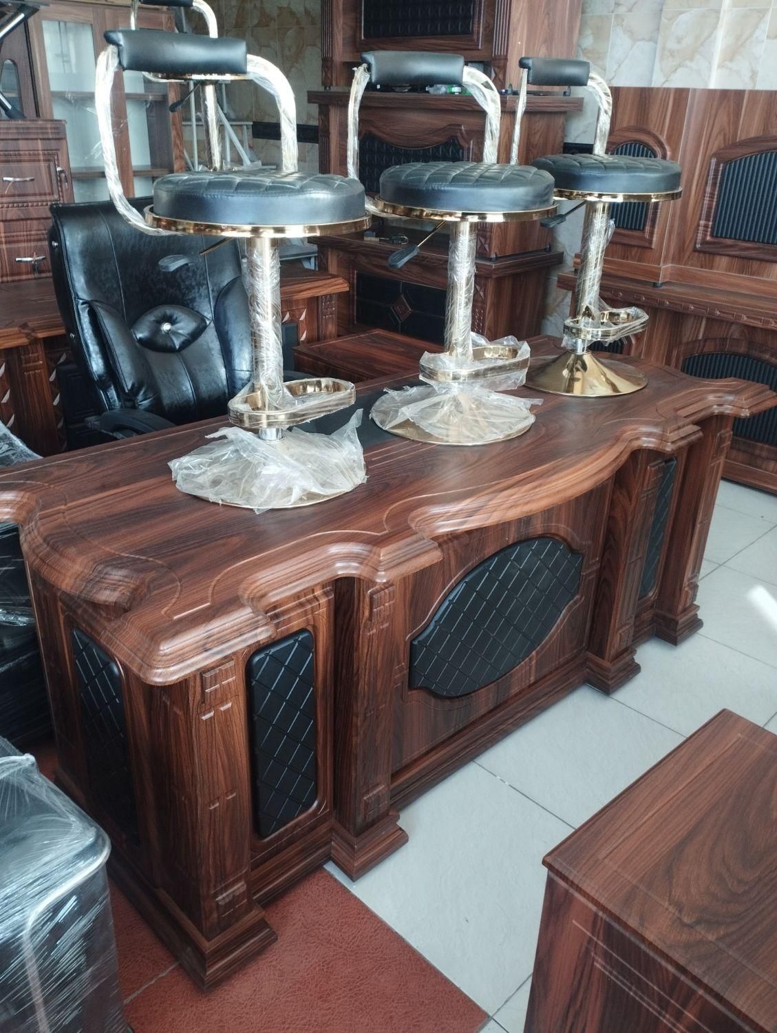 میز.صندلی.گردون.مدیریت.اداری|مبلمان اداری|مشگین شهر, |دیوار