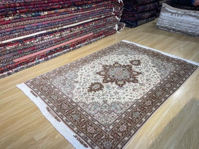 قالیچه ۳ متری هریس بافت تبریز مارکدار|فرش|تهران, سلسبیل جنوبی|دیوار