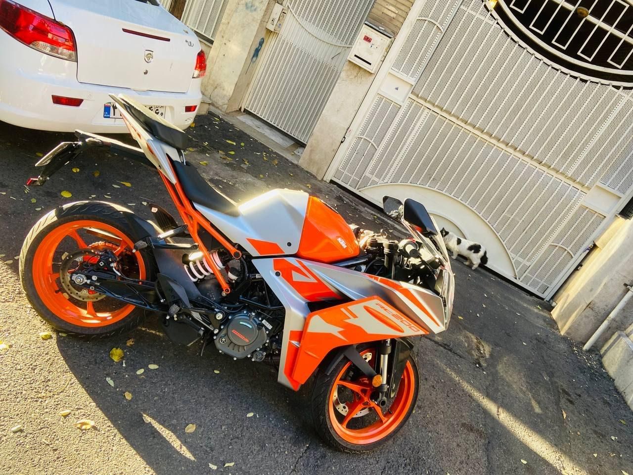 Ktm rc 200|موتورسیکلت|تهران, نیاوران|دیوار