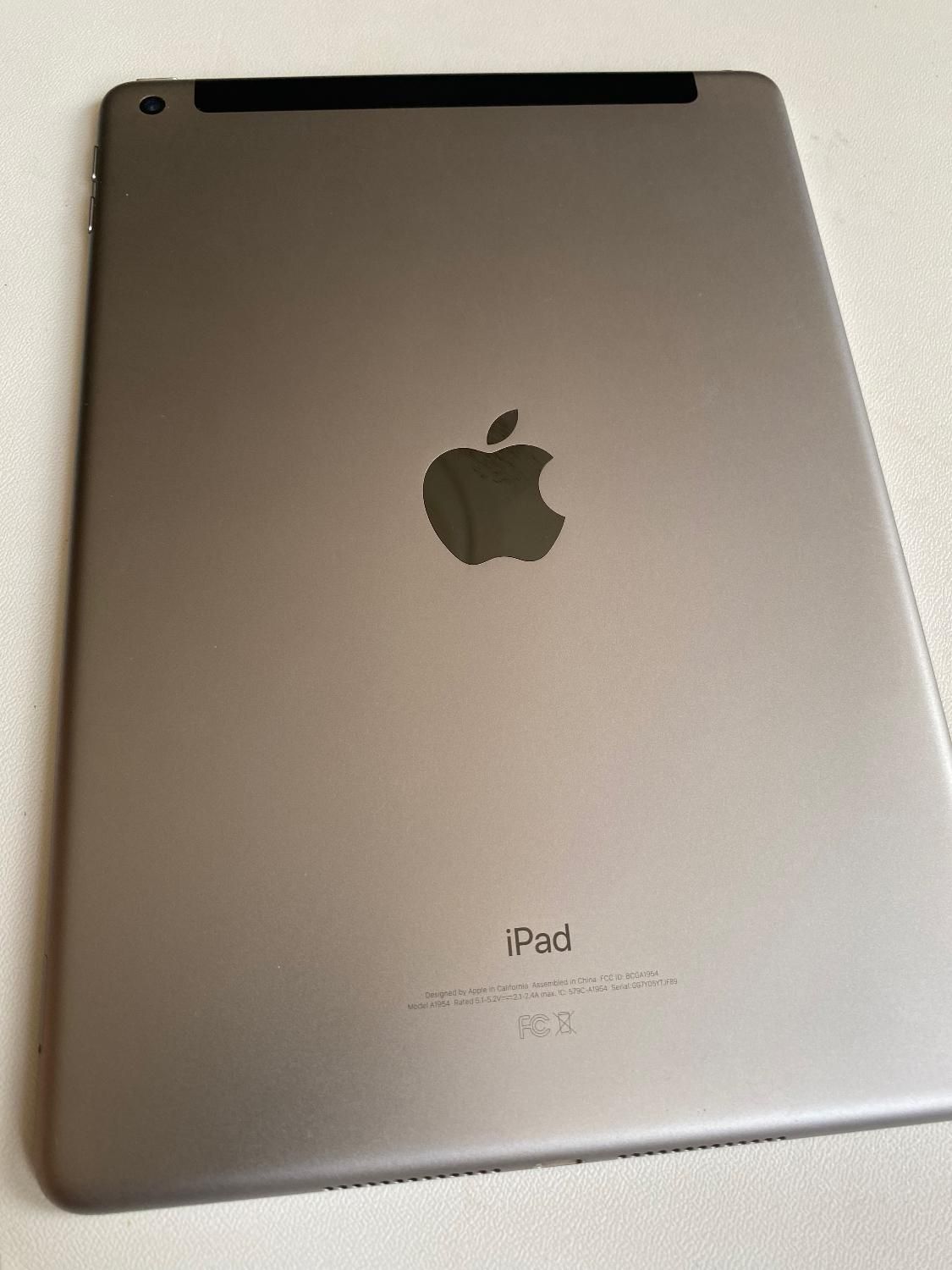 iPad ایپد نسل۶ ۱۲۸گیگ سیمکارت خور ۹.۷ اینچی|تبلت|تهران, سازمان برنامه|دیوار