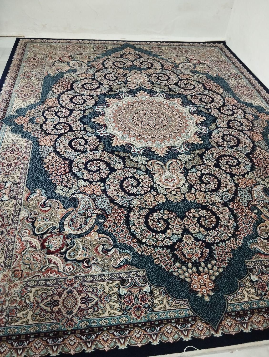 فرش ۱۲ متری نو برای جهازم خوبه پراز گل و طرح زیبا|فرش|مشهد, خواجه ربیع|دیوار
