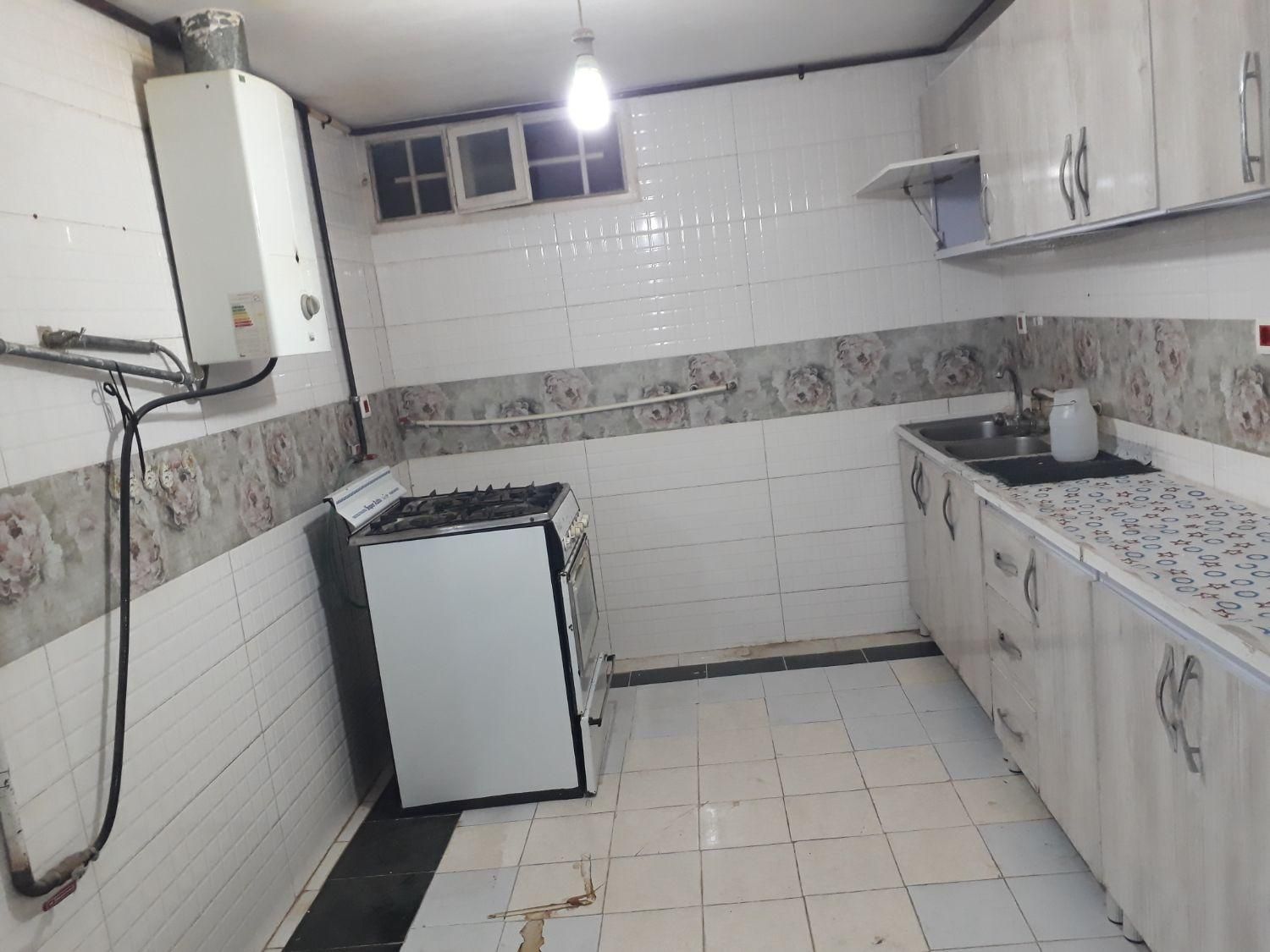 سوئیت،روزانه،هفتگی،ماهانه،۸۰متری همکف|اجارهٔ کوتاه‌مدت آپارتمان و سوئیت|الیگودرز, |دیوار