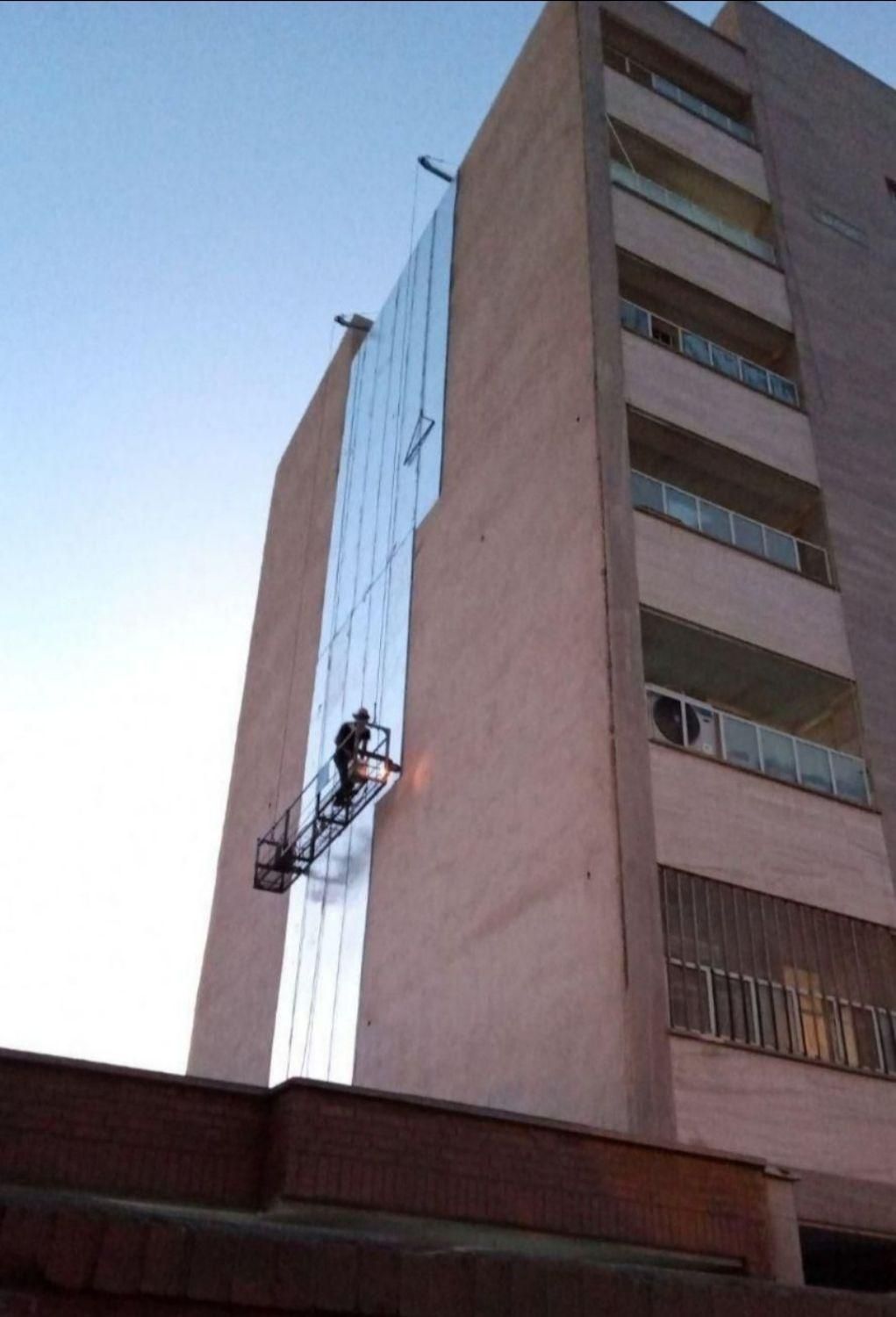 داربست فلزی رنگ آمیزی ایزوگام کلایمر|خدمات پیشه و مهارت|بندر ماهشهر, |دیوار