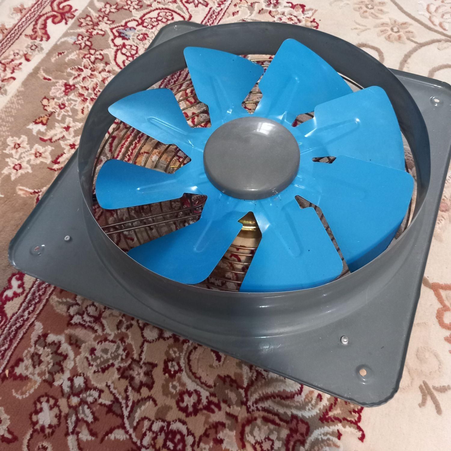 هواکش صنعتی سالم|پنکه و تصفیهکنندهٔ هوا|اندیشه, اندیشه فاز ۱|دیوار