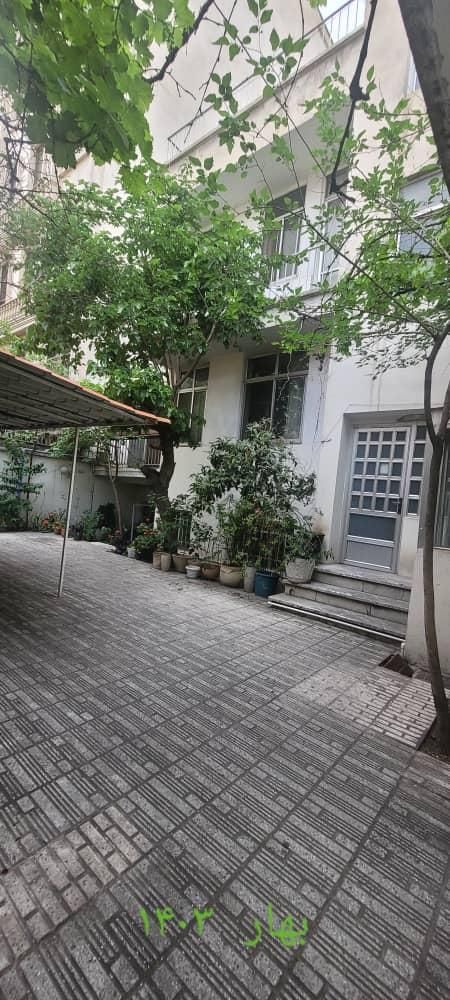 کلنگی ۲۷۰و ۳۲۰و ۱۲۰متر بر۱۶دروس دیباجی قلهک|فروش خانه و ویلا|تهران, دروس|دیوار