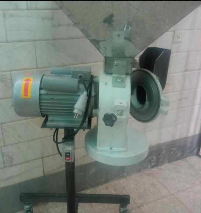 آسیاب نیمه صنعتی توس شکن TS2400|ماشین‌آلات صنعتی|قم, تولید دارو و یخچال|دیوار