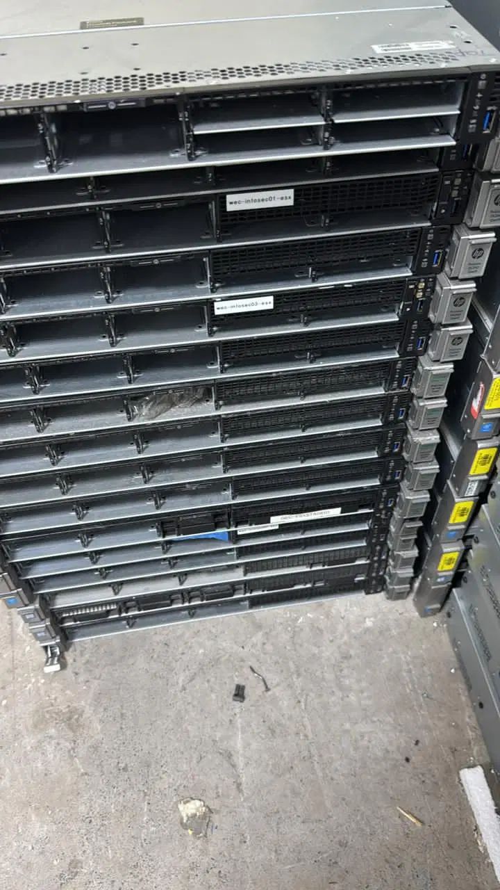 سرور server dl 360 g9 8sff used|مودم و تجهیزات شبکه|تهران, سهروردی|دیوار
