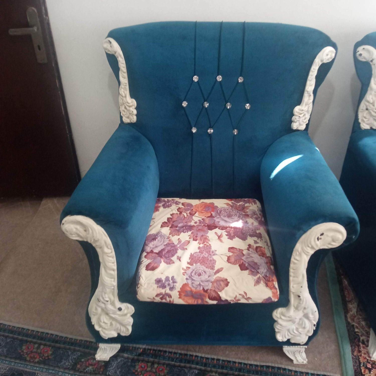 مبل و کمد و تخت خواب و....|مبلمان خانگی و میز عسلی|رشت, شهرک صبا|دیوار