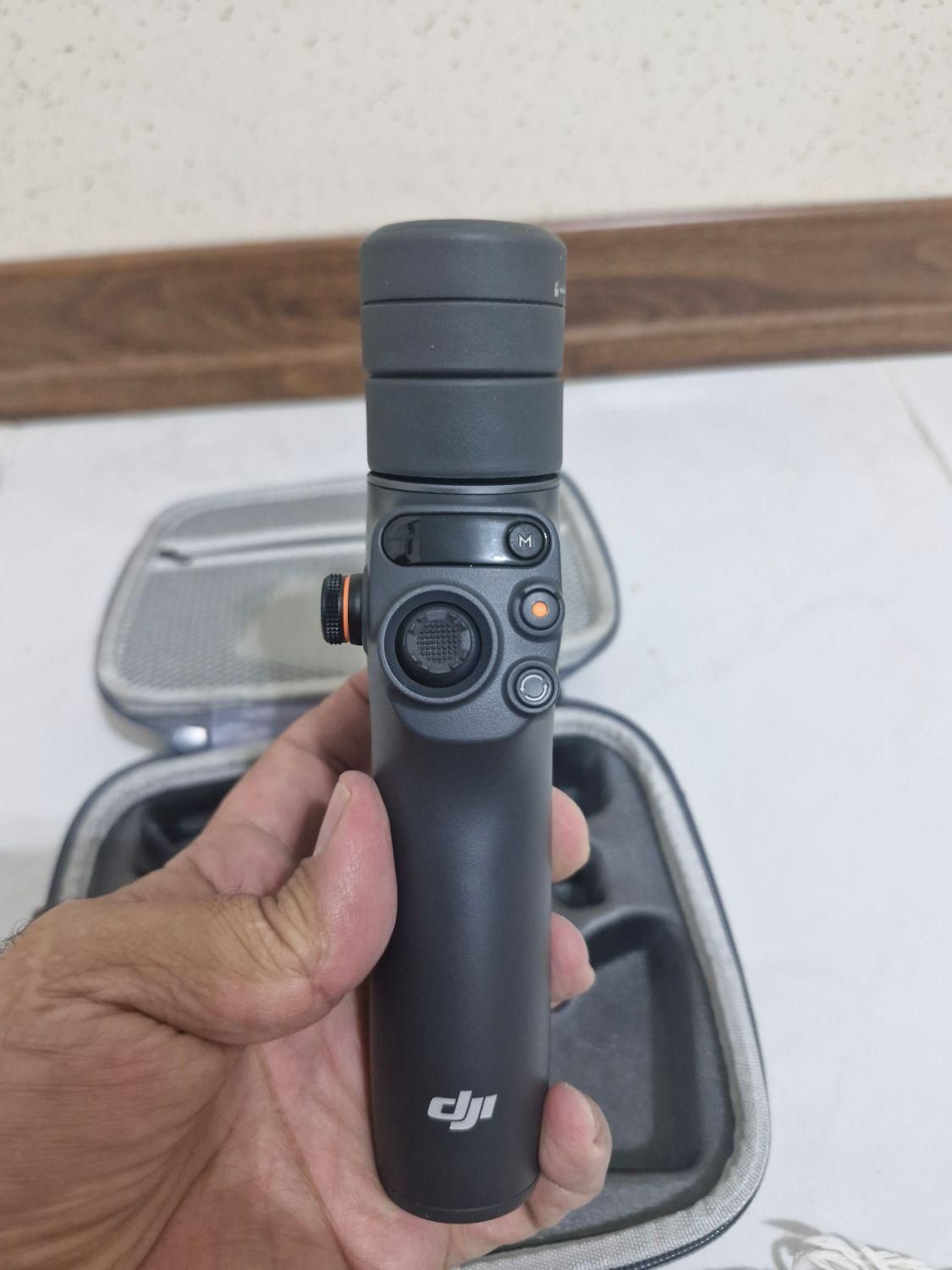 گیمبال موبایل اوسمو ۶ برند dji|دوربین عکاسی و فیلم‌برداری|اصفهان, باغ دریاچه|دیوار