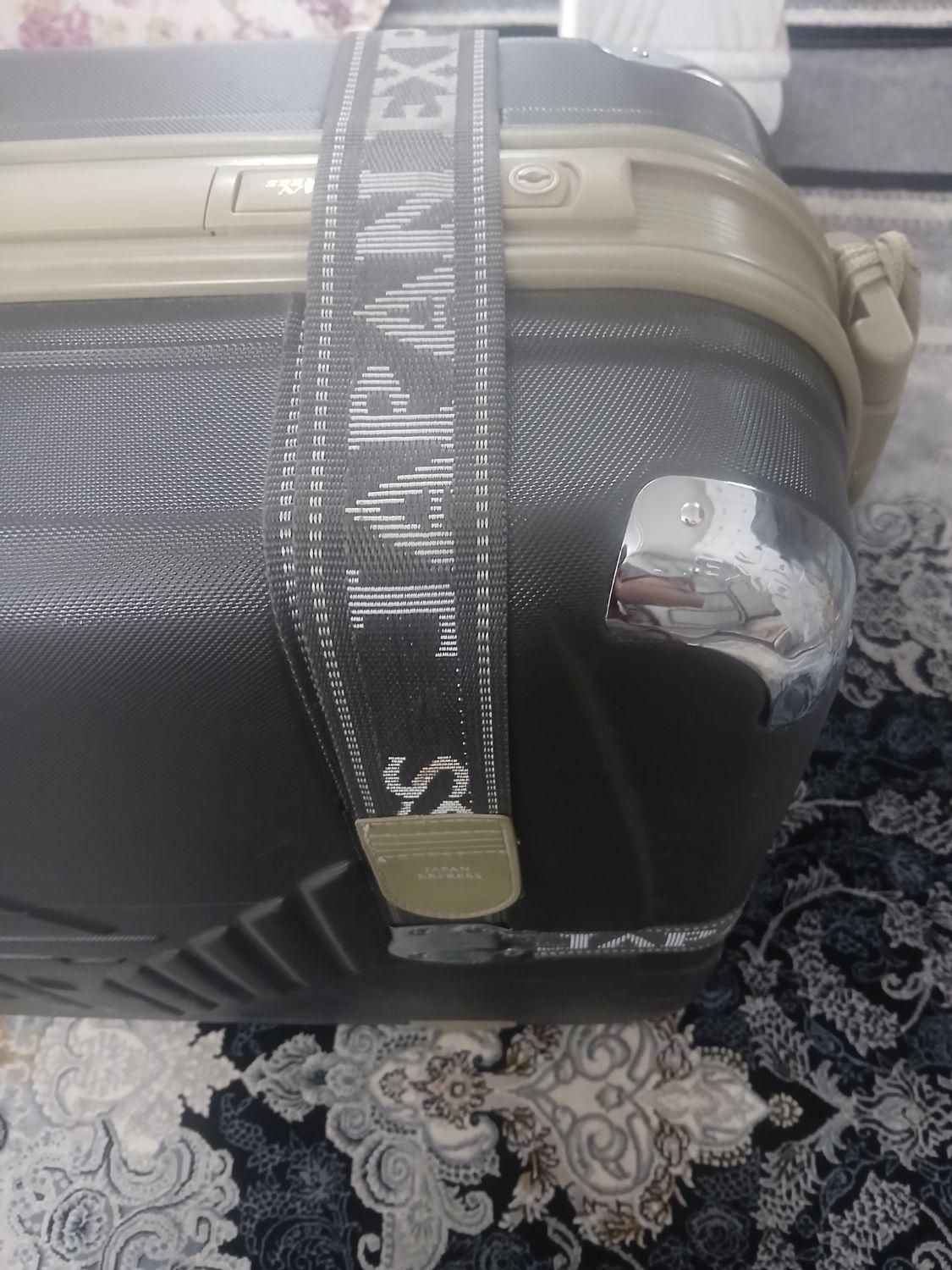 چمدان بزرگ خارجی|کیف، کفش، کمربند|قم, آذر (نکویی)|دیوار