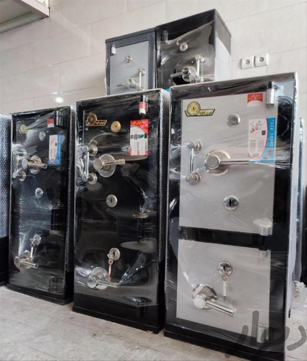 فروش انواع گاوصندوق های خانگی طلافروشیWRT27 بتنی|ابزارآلات|گرگان, |دیوار