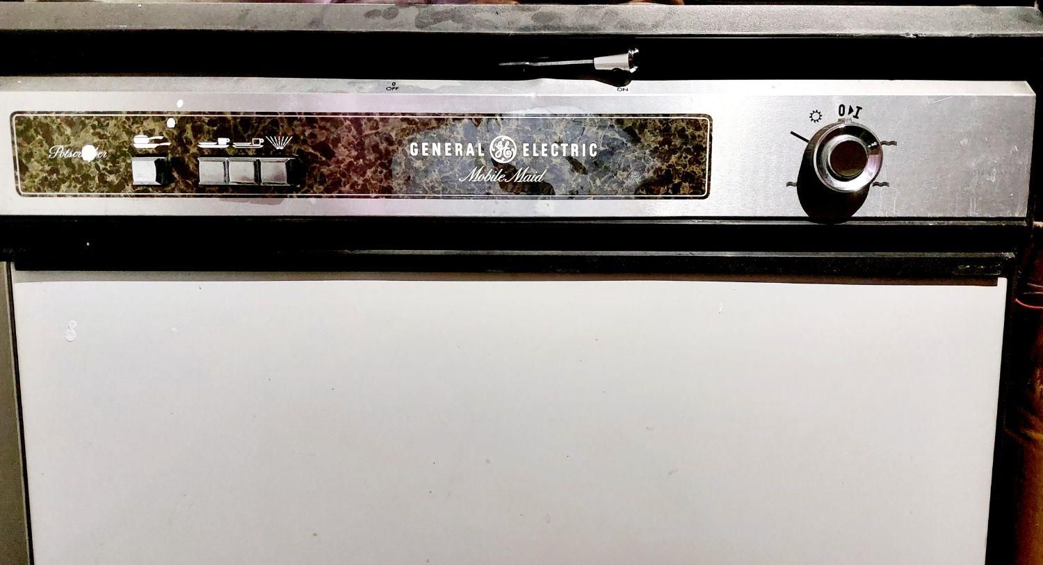 ماشین ظرفشویی آمریکایی جنرال الکتریک|ماشین ظرفشویی|صدرا-فارس, فاز ۱|دیوار