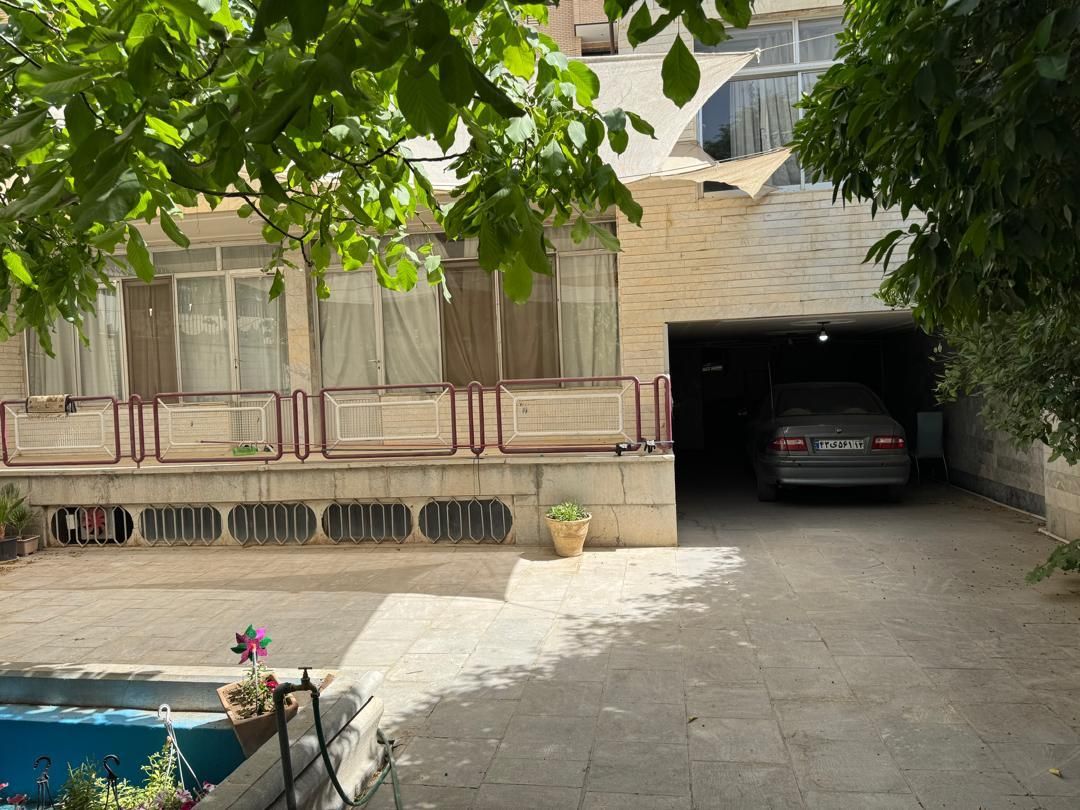 فروش خانه ویلایی ۳۸۰ متر۳ خوابه درخ کاشانی جوزدان|فروش خانه و ویلا|اصفهان, جوزدان الیادران|دیوار