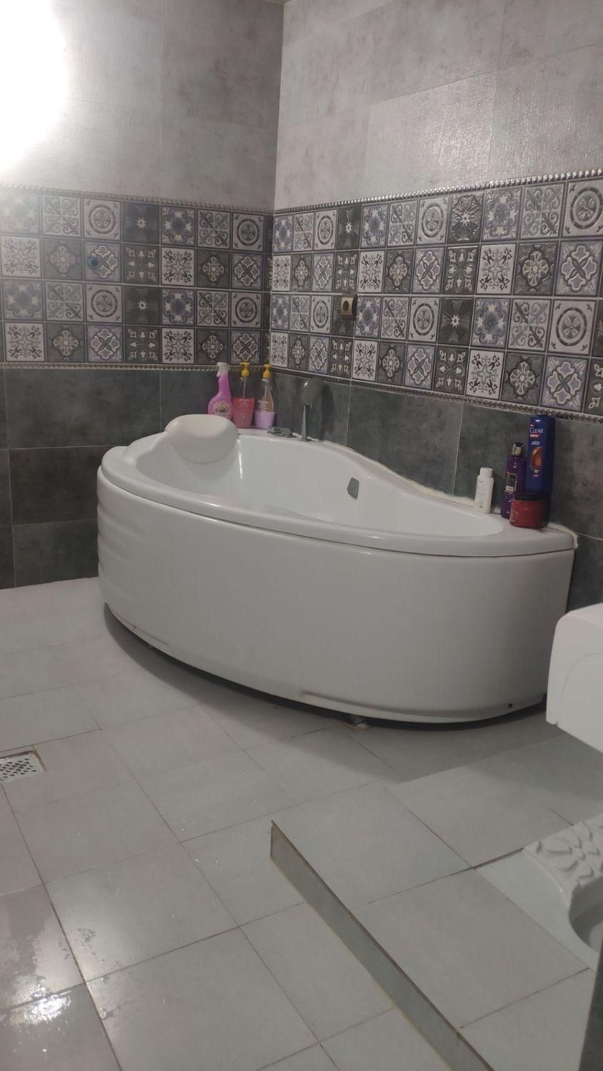 ویلا ۱۲۰ متر مستقل واقع در لاهیجان ، شیخ زاهد|اجارهٔ خانه و ویلا|لاهیجان, کوی خزر|دیوار