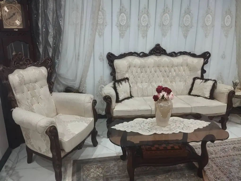 مبلمان سلطنتی ۹ نفره به همراه پاتریشن تمام چوب|مبلمان خانگی و میز عسلی|ورامین, شهرک فاطمیه|دیوار