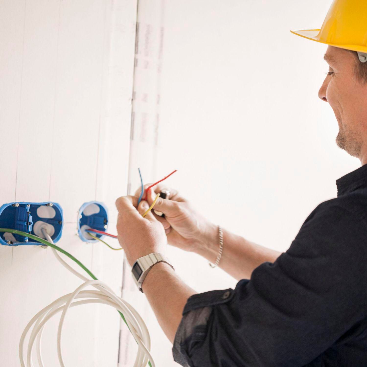 برقکاری مهندسی و استاندارد ساختمان|خدمات پیشه و مهارت|ایذه, |دیوار