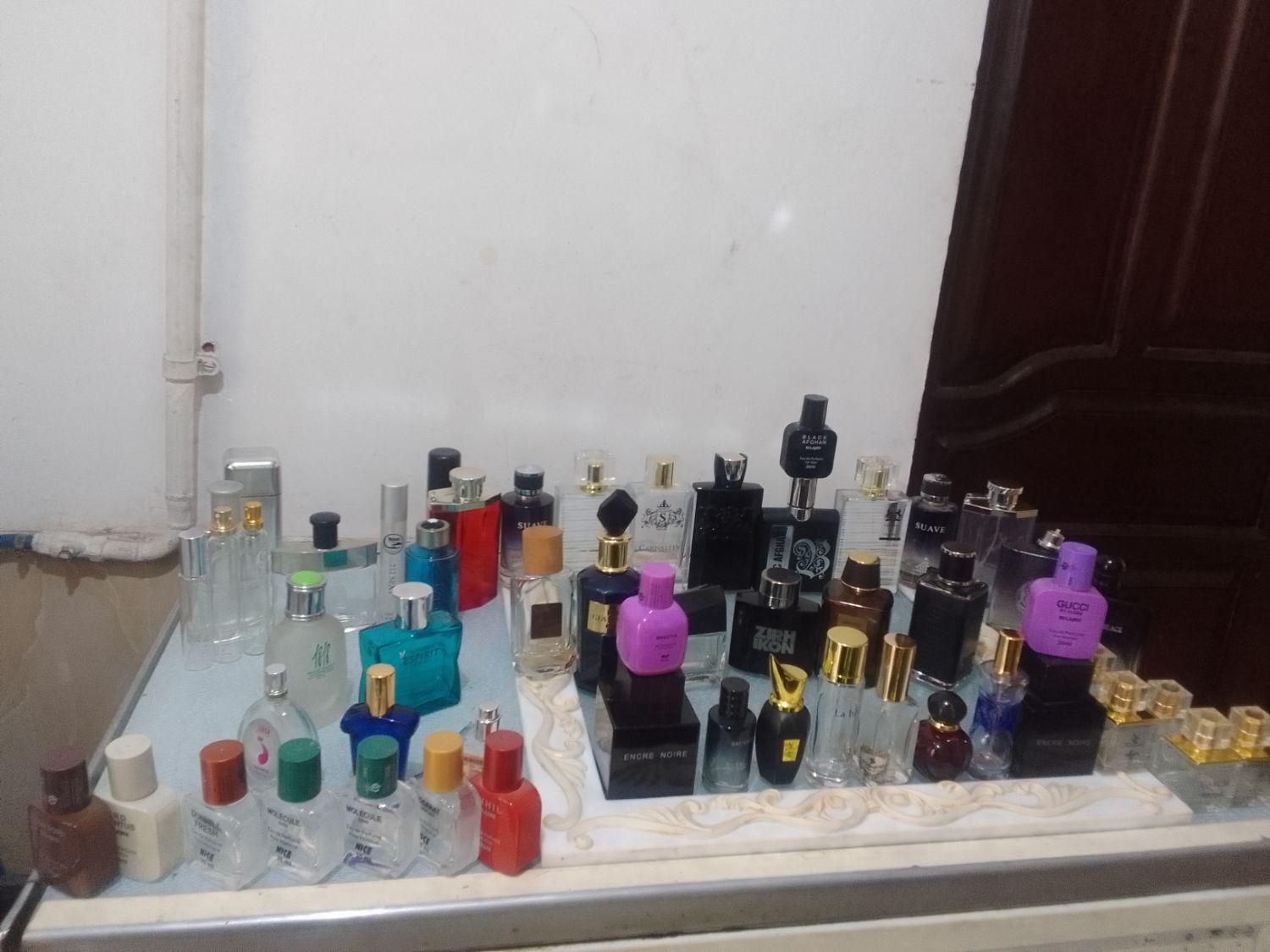 تعدادی شیشه عطر و ادکلن|آرایشی، بهداشتی، درمانی|تهران, شمیران‌نو|دیوار