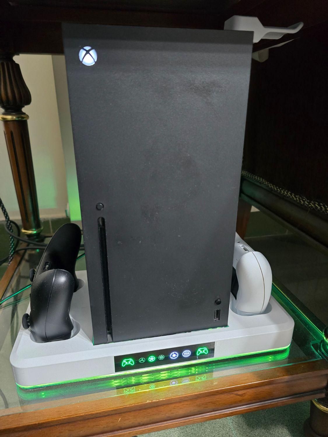Xbox Series X یک ترا دو دسته پایه خنک کننده|کنسول، بازی ویدئویی و آنلاین|تهران, سعادت‌آباد|دیوار