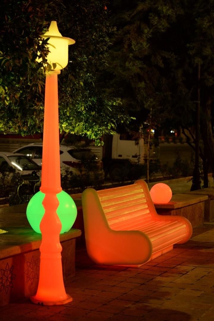 لامپ و تیر چراغ برق شهری کم مصرف پرژکتور روشنایی|لامپ و چراغ|تهران, دریاچه شهدای خلیج فارس|دیوار