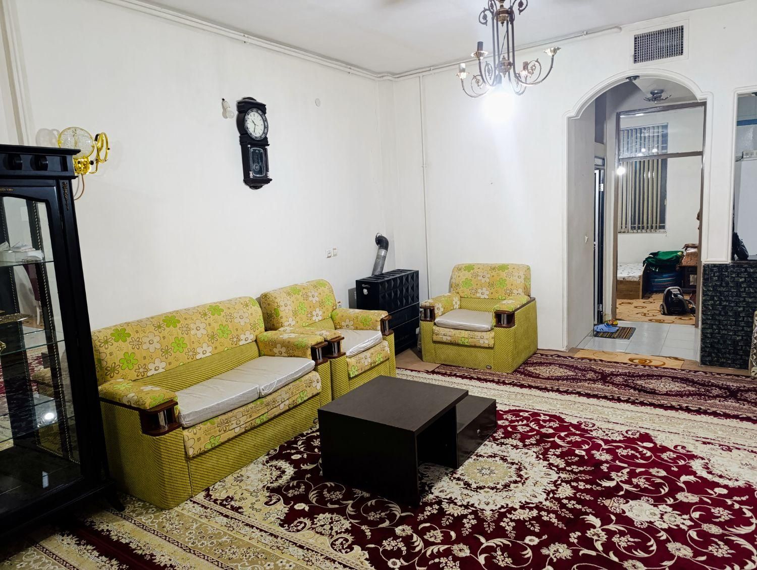 اجاره روزانه سوئیت سویت مبله با پارکینگ مسقف|اجارهٔ کوتاه‌مدت آپارتمان و سوئیت|کرمانشاه, |دیوار
