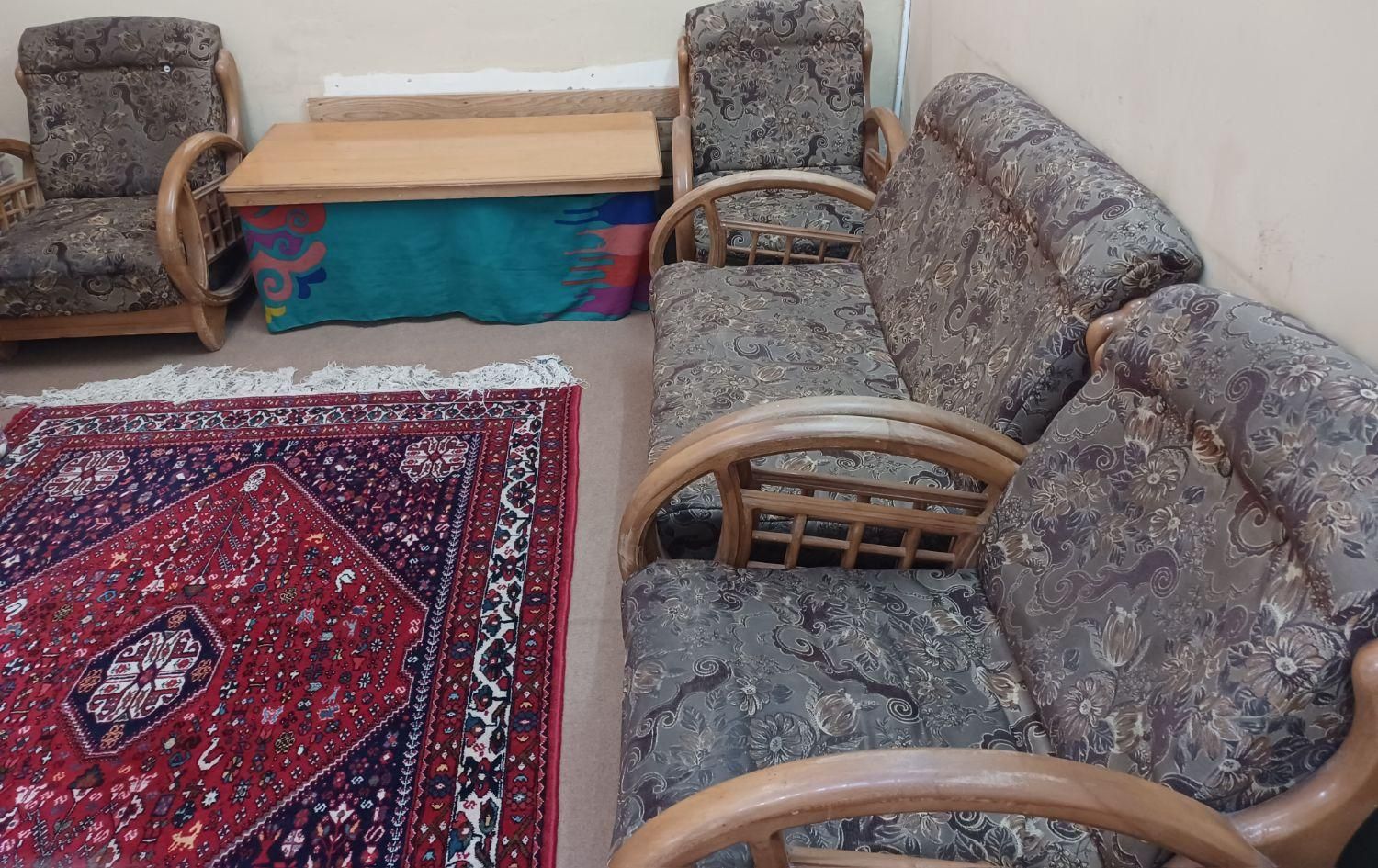 مبل ۸نفره|مبلمان خانگی و میز عسلی|شیراز, مسلم|دیوار