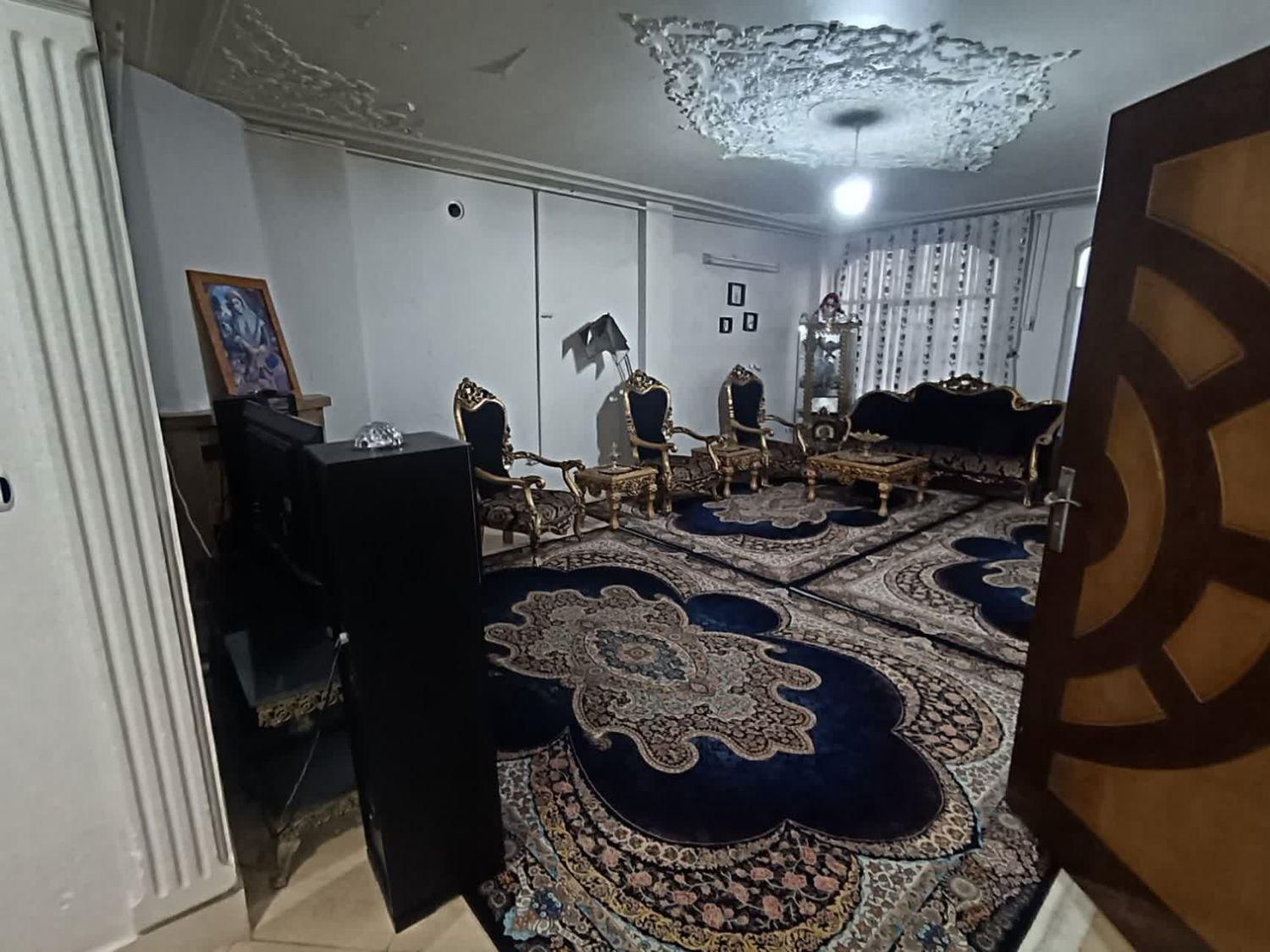 بر توحید  ، ۱۴۰متر،۳خواب،بسیار نورگیر|اجارهٔ آپارتمان|شاهین‌شهر, شهرک ردانی پور|دیوار
