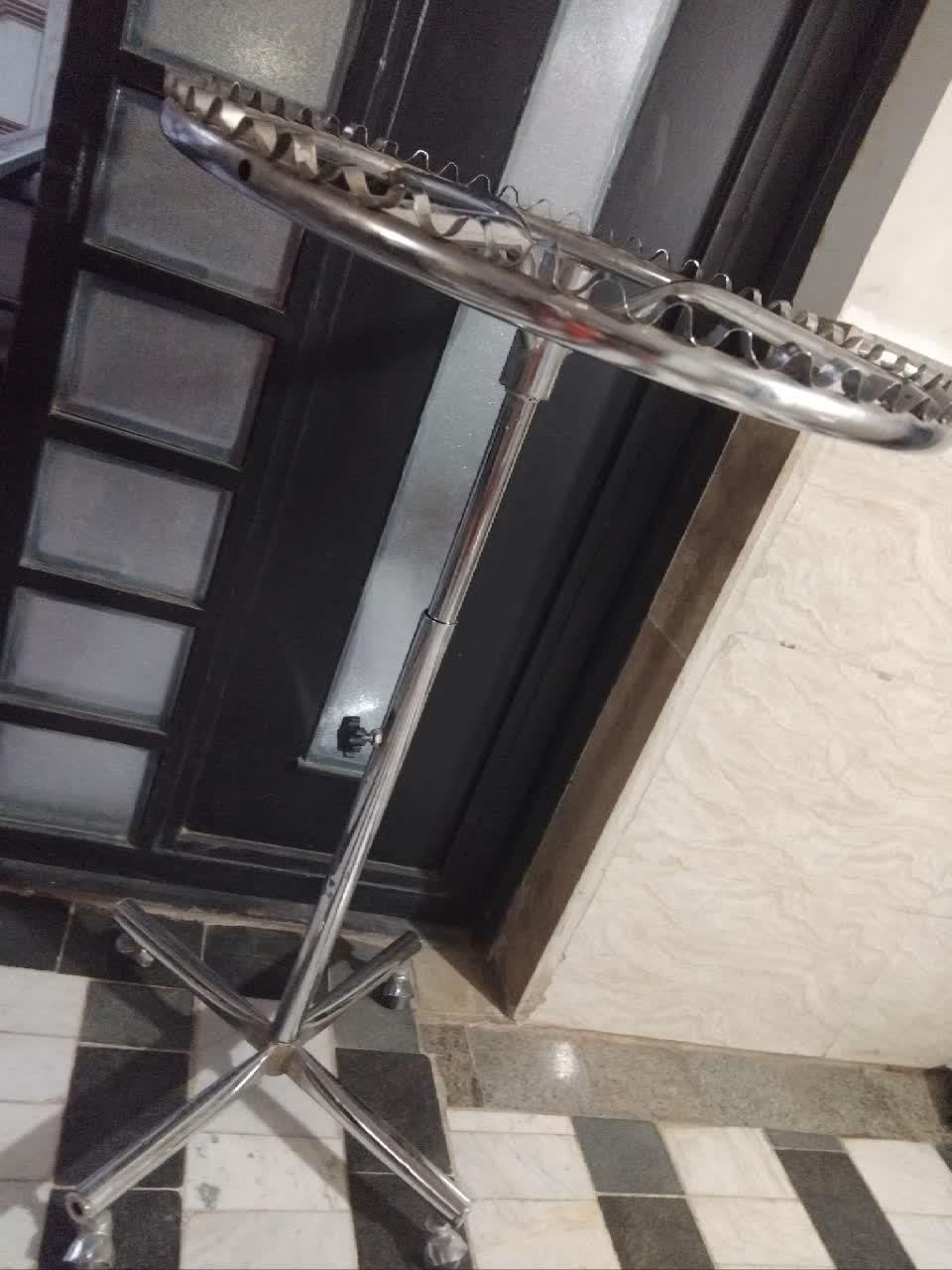 رگال لباس درحدنو|مبلمان خانگی و میز عسلی|قم, شهرک فاطمیه|دیوار