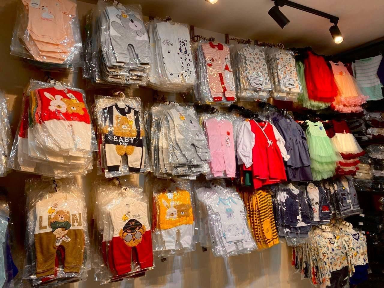 همکاری تیراژ عمده- سیسمونی و لباس نوزاد|کفش و لباس بچه|مشهد, هفده شهریور|دیوار