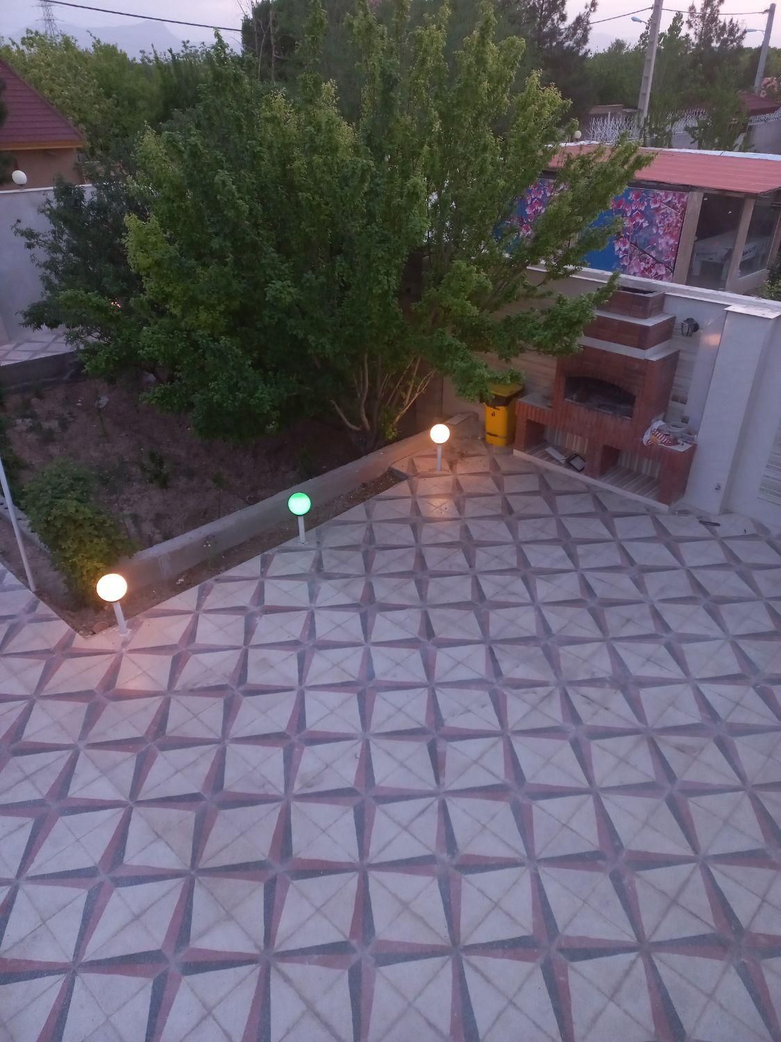 اجاره ویلا باغ استخردار،|اجارهٔ کوتاهمدت ویلا و باغ|اصفهان, خواجو|دیوار