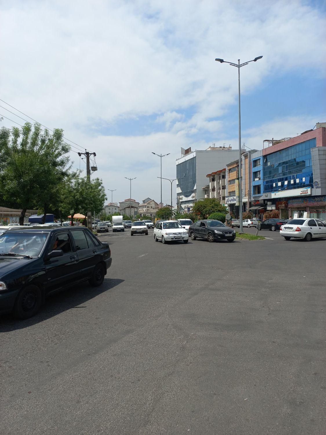 مغازه / تجاری / ۱۰۰۰ متری / گلسار|فروش مغازه و غرفه|رشت, منظریه|دیوار