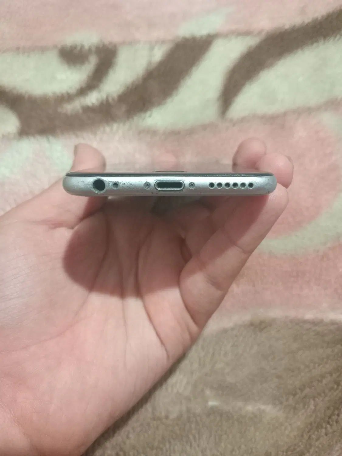 اپل iPhone 6 با حافظهٔ ۶۴ گیگابایت|موبایل|مشهد, عسگریه|دیوار